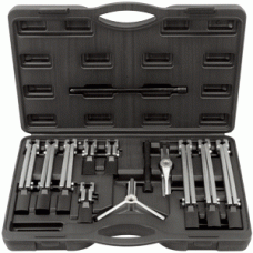 Adjustable puller on a traverse with replaceable jaws