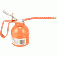 Oil can with flexible nozzle